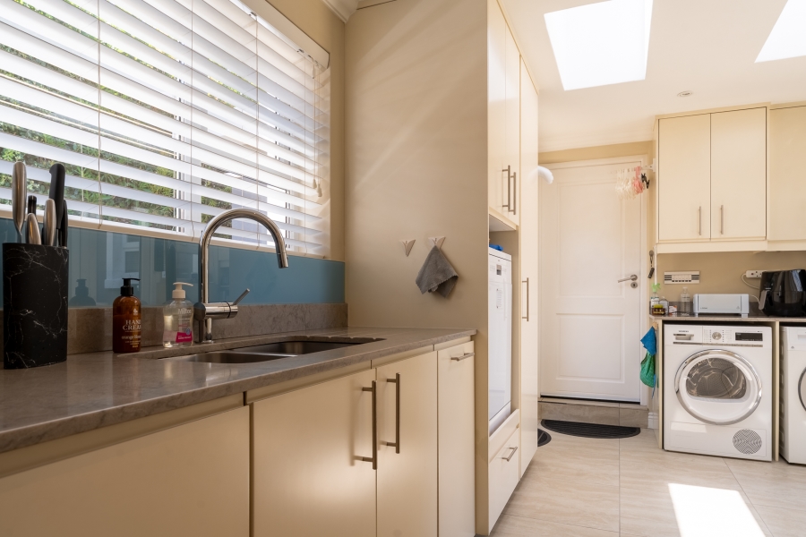 3 Bedroom Property for Sale in Lake Michelle Western Cape